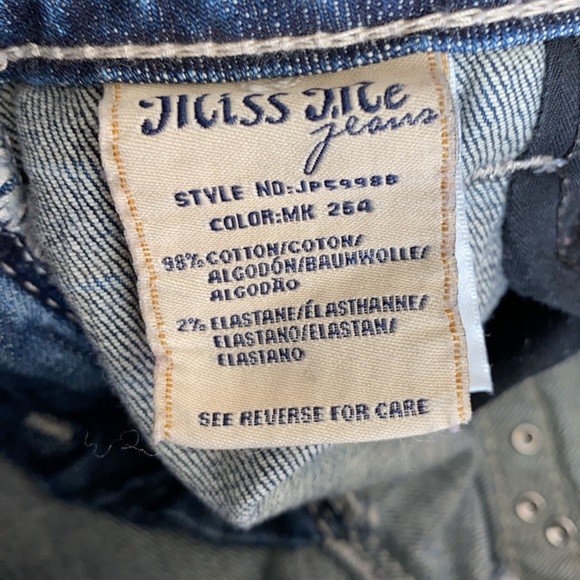 Miss Me Women’s size 29 Boot Cut Jeans - Picture 6 of 7